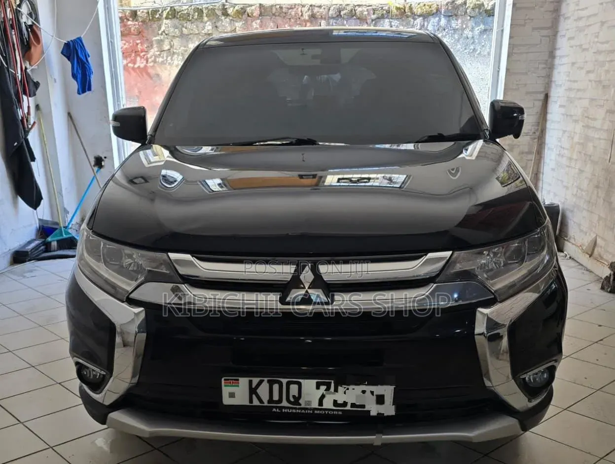 Mitsubishi Outlander 2017 Black