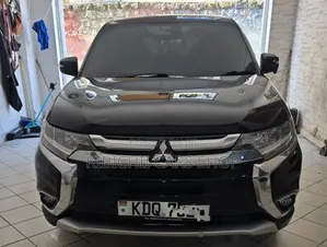 Mitsubishi Outlander 2017 Black