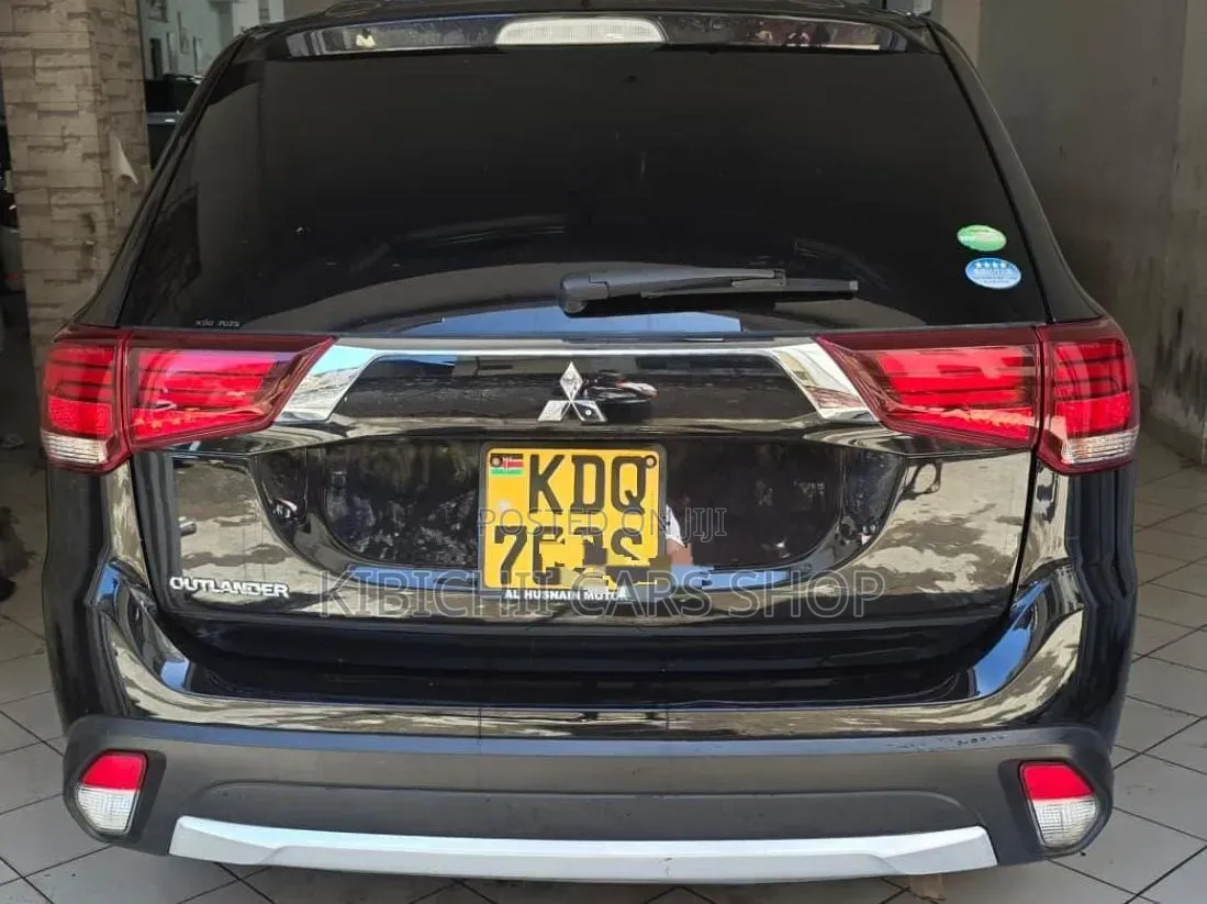 Mitsubishi Outlander 2017 Black