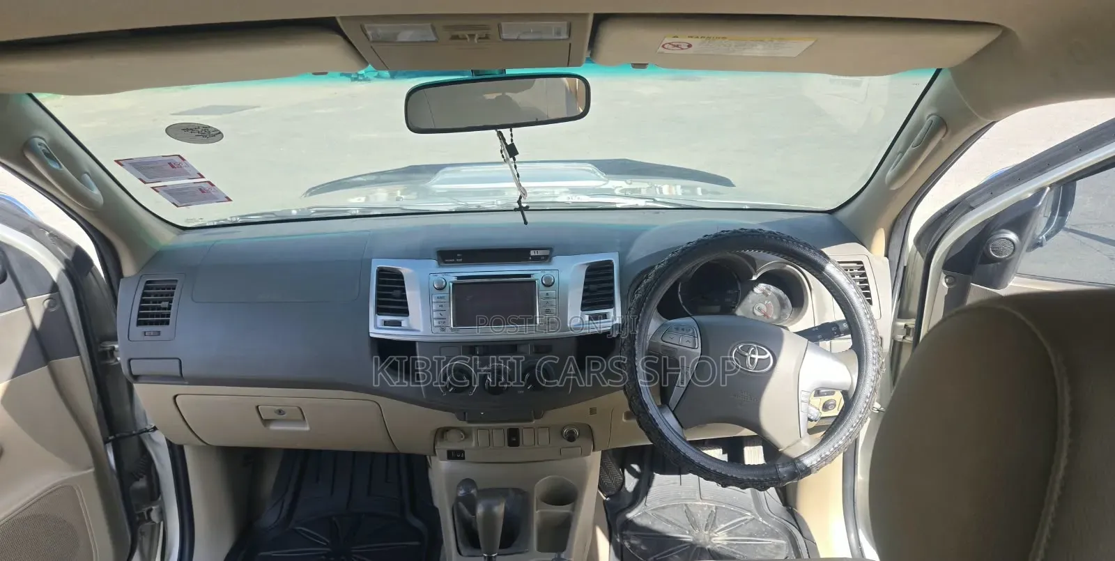 Toyota Hilux 2015 Silver