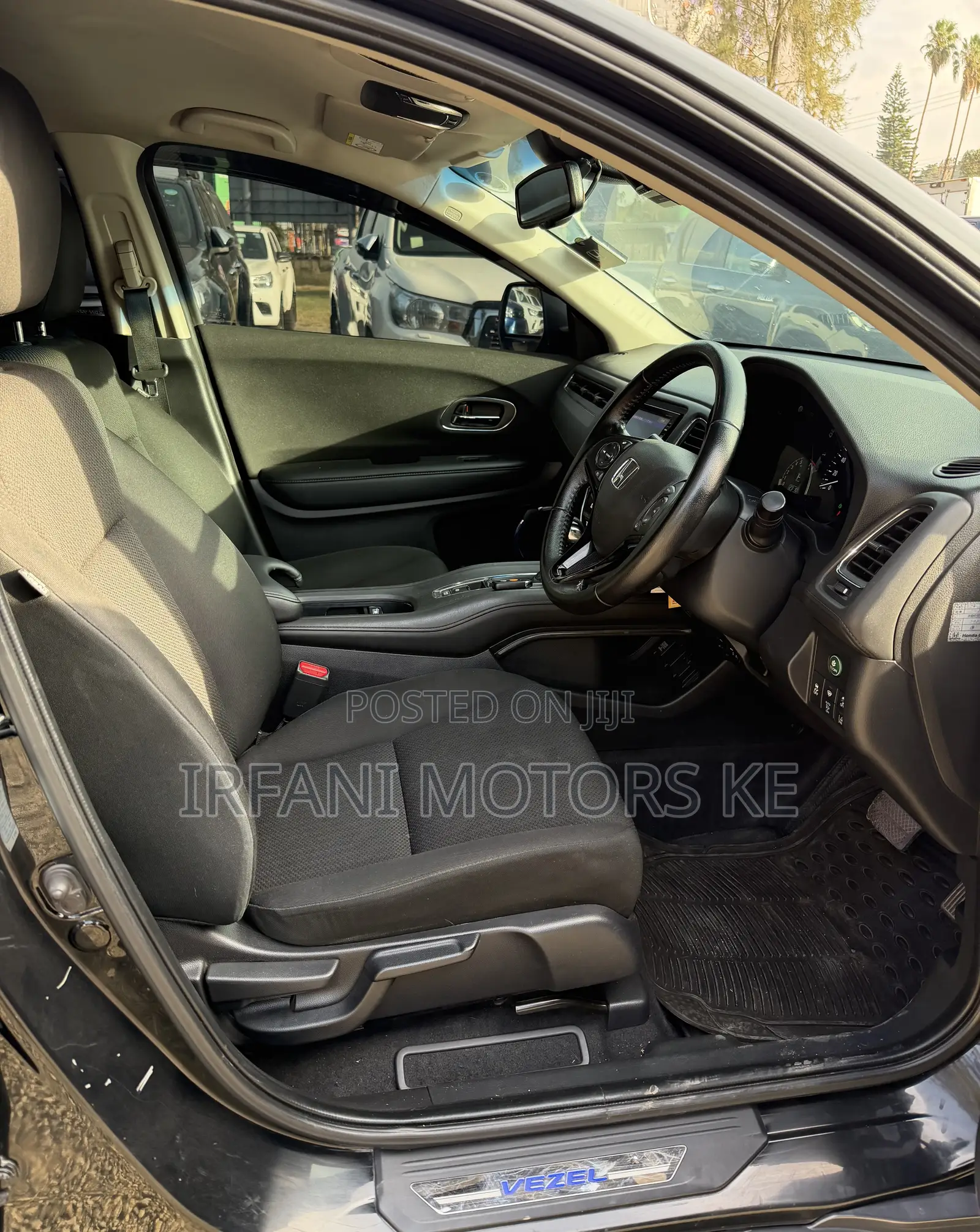 Honda Vezel 1.5 4WD 2016 Black