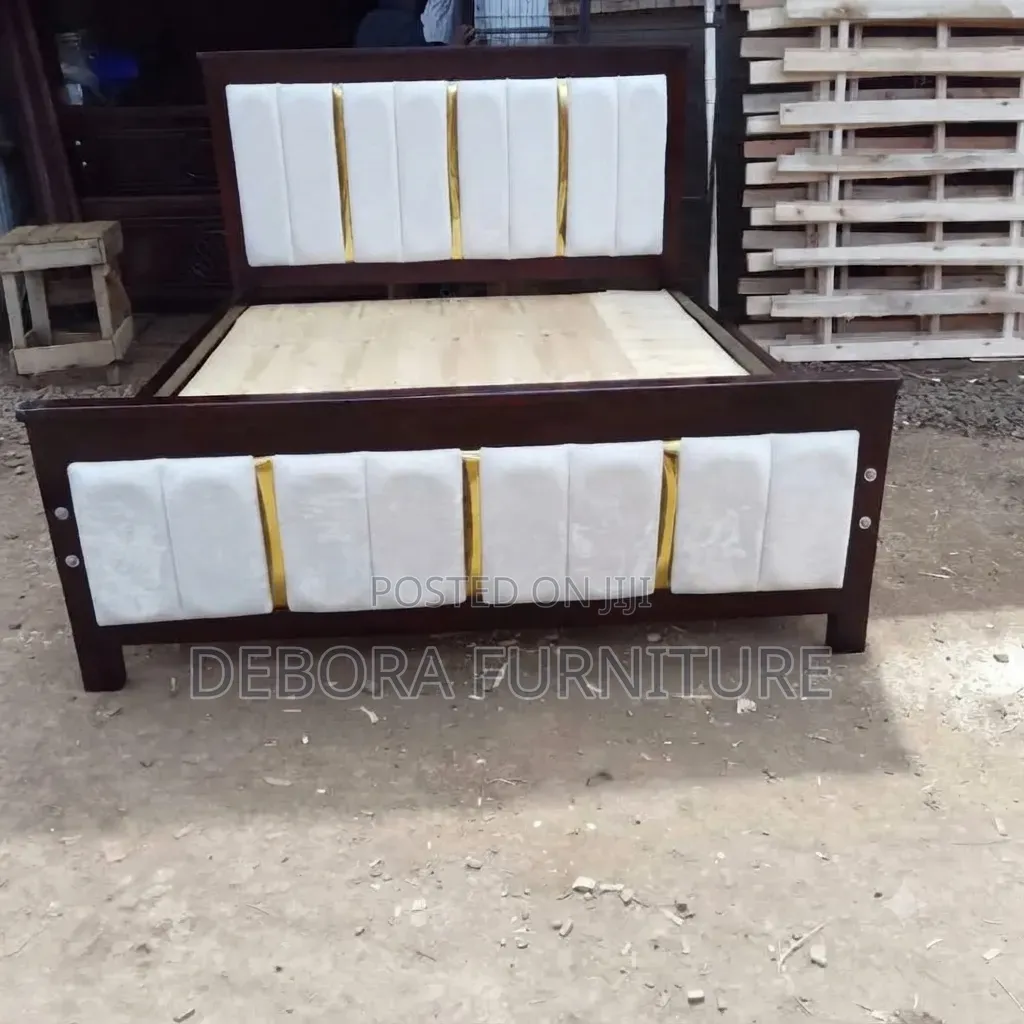 The 5*6 Majestic Mahogany Velvet Bed