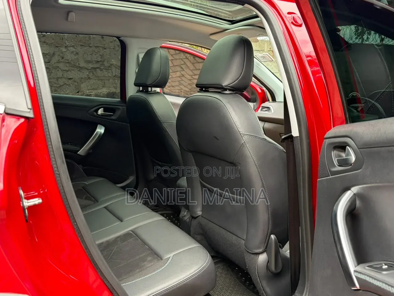 Peugeot 2008 2018 Red