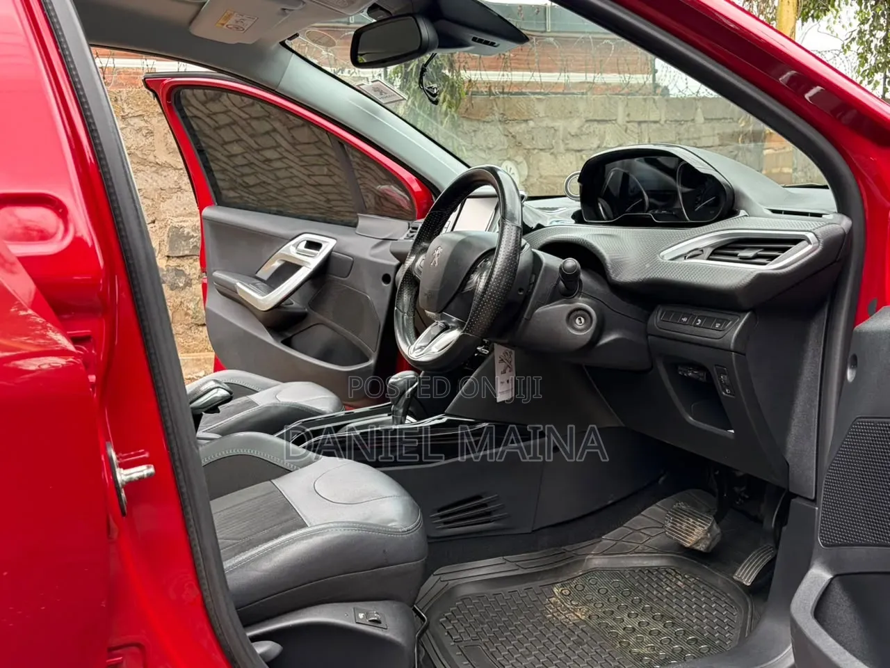 Peugeot 2008 2018 Red