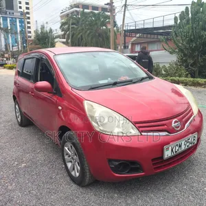 Nissan Note 2010 Red