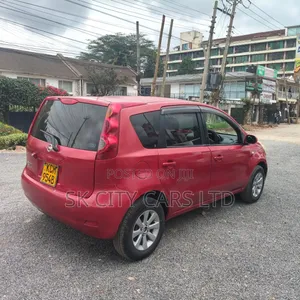 Nissan Note 2010 Red