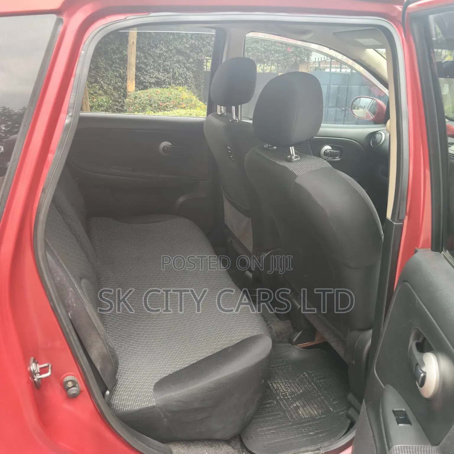 Nissan Note 2010 Red