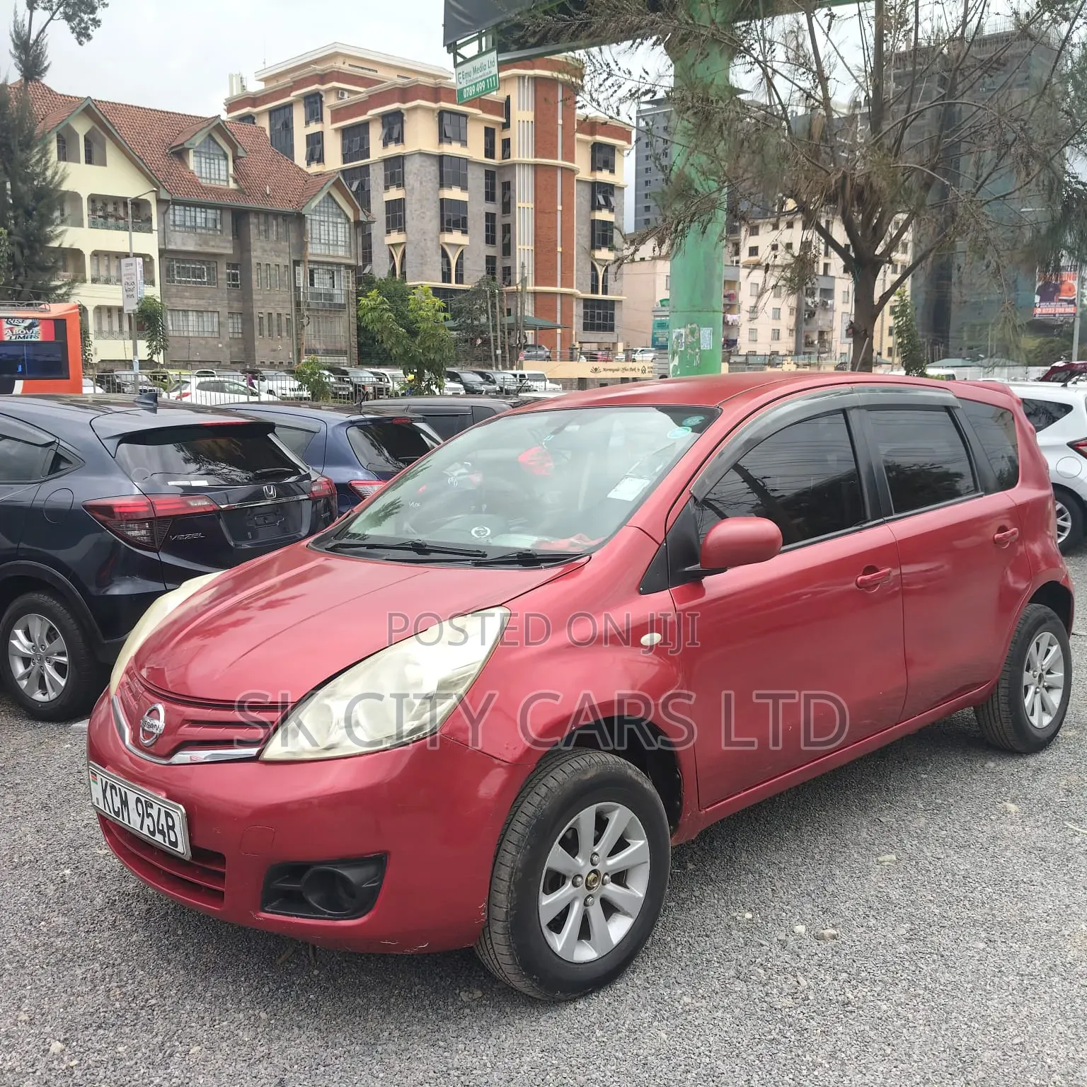 Nissan Note 2010 Red