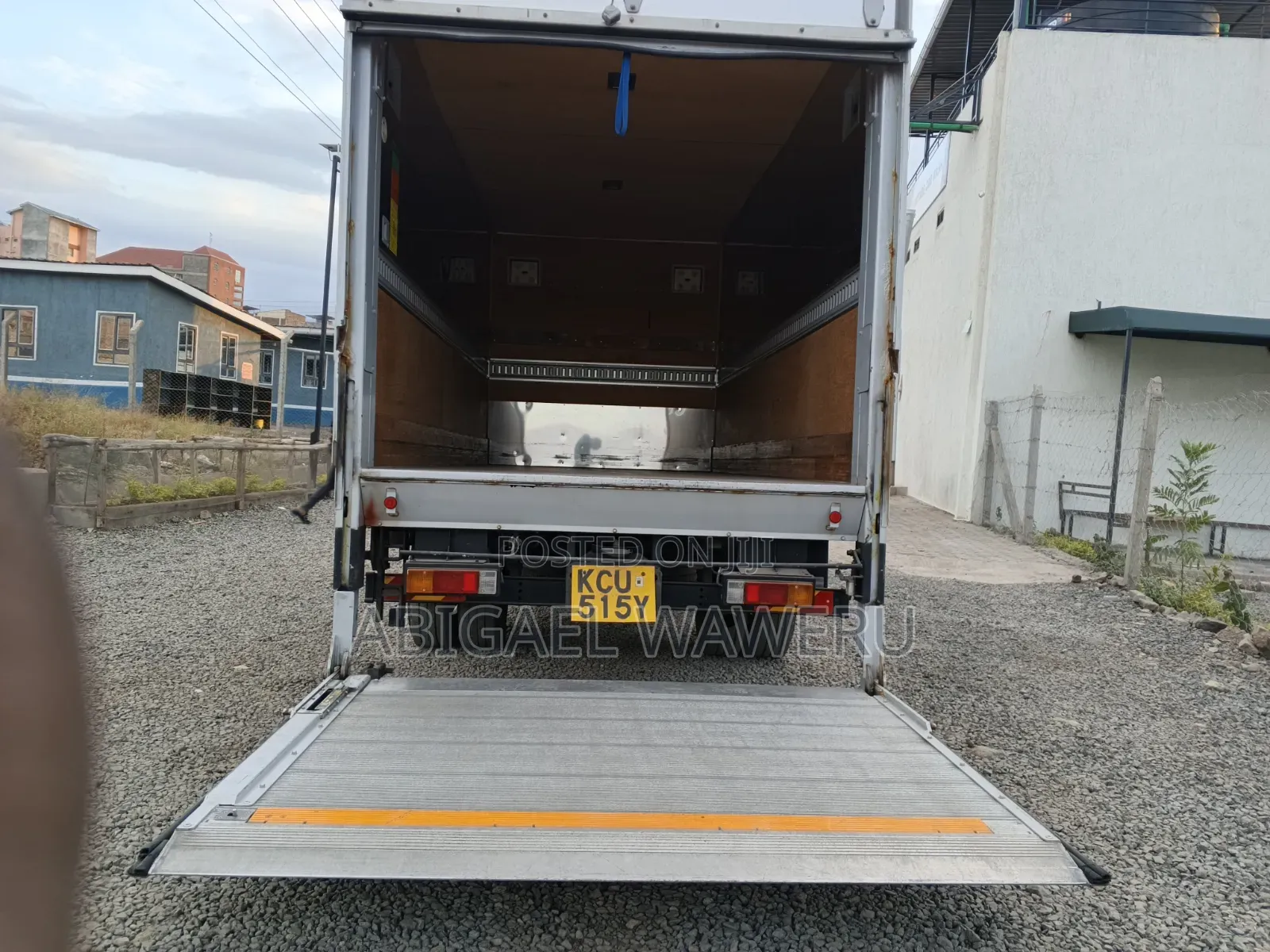 MMitsubishi Fuso