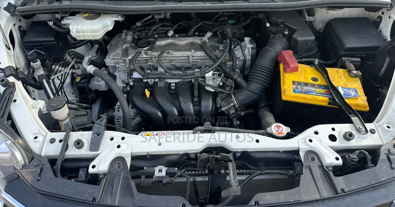 Toyota Esquire 2.0 FWD (7 seater) 2019 White