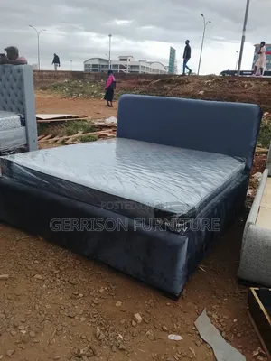 6x6 Velvet Floor Bed Frame, With Mattress