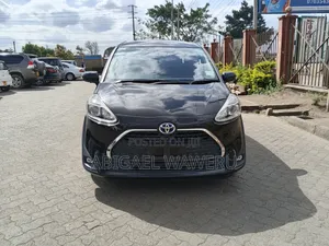 Toyota Sienta 1.5 AWD 2019 Black