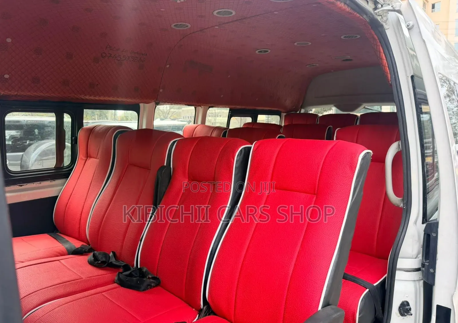 Toyota HiAce 2019 White