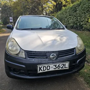Nissan Advan 2014 White