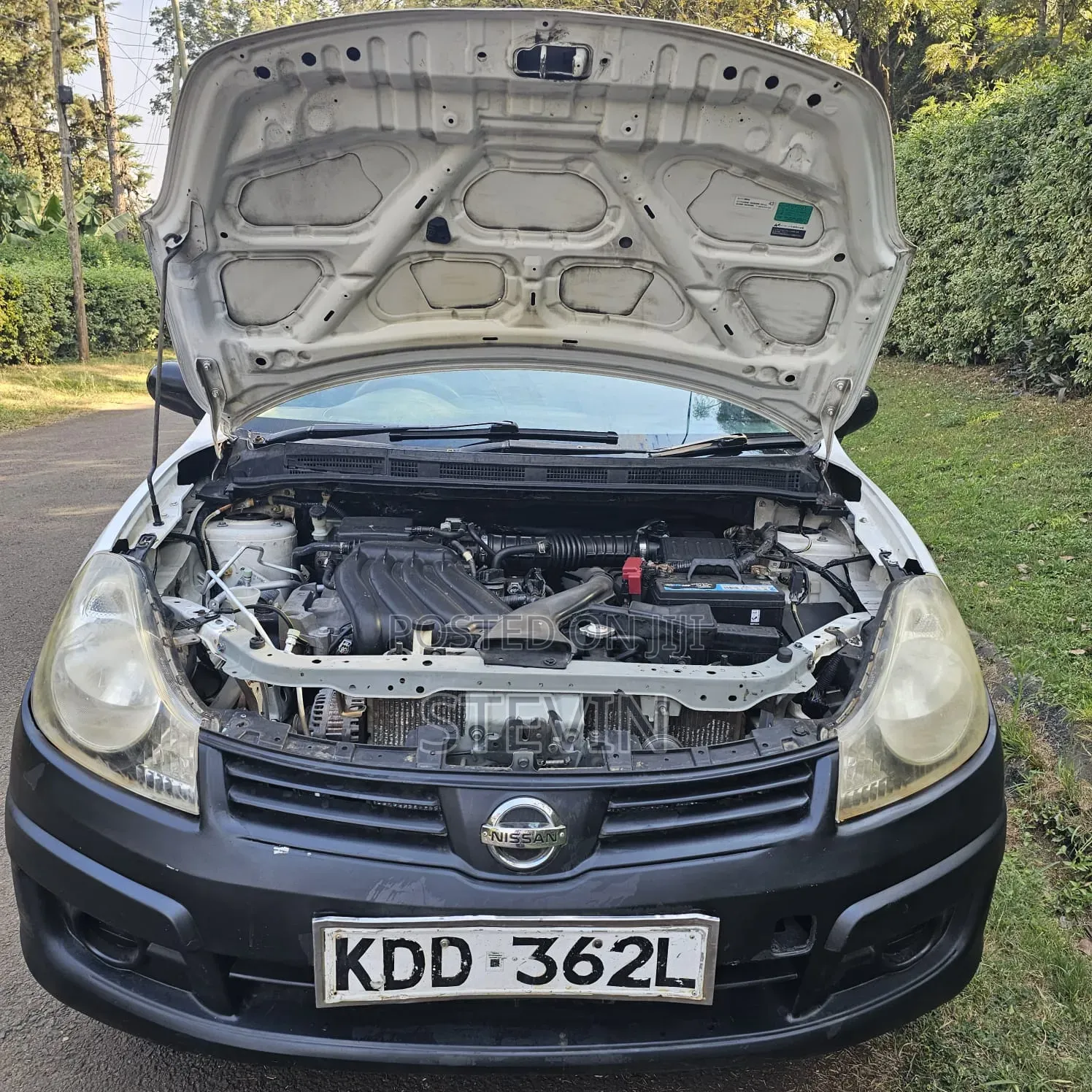 Nissan Advan 2014 White