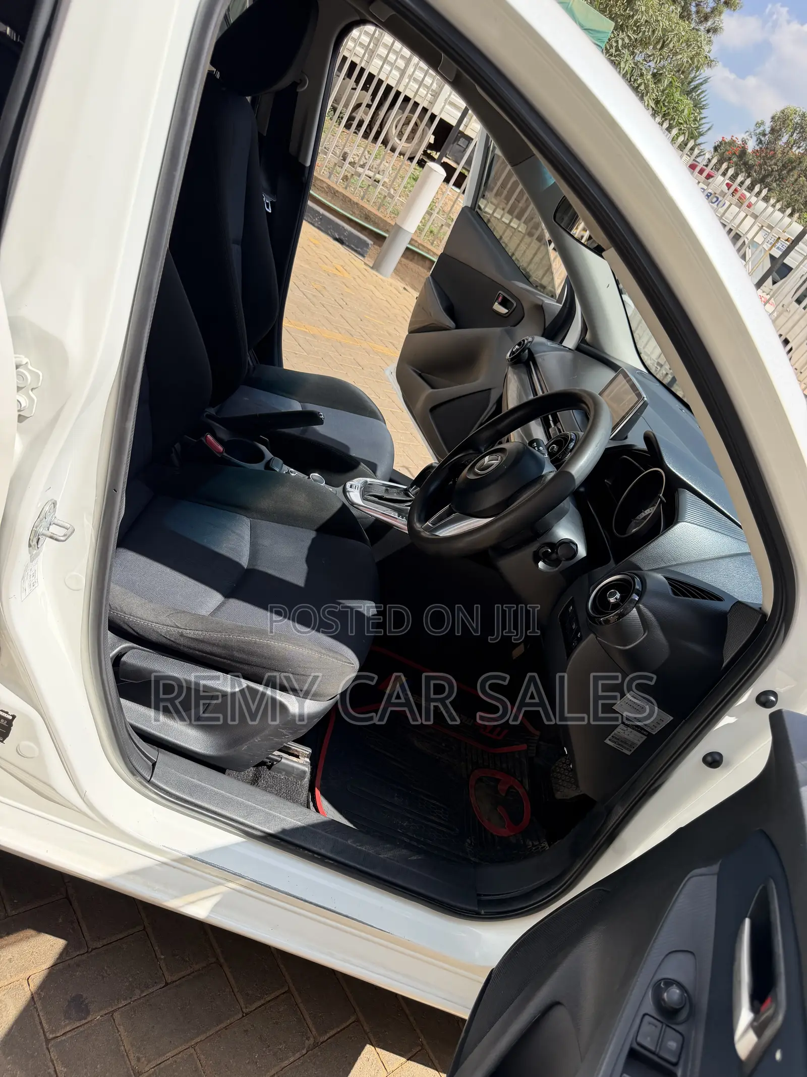 Mazda Demio 2015 Burgundy