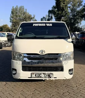 Toyota HiAce 2014 White