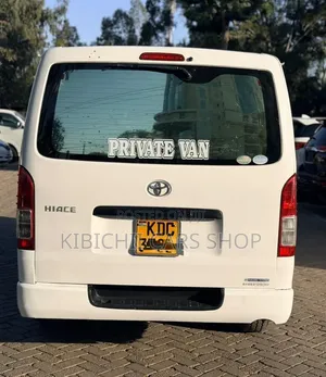 Toyota HiAce 2014 White