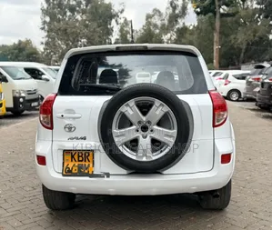 Toyota RAV4 2006 White