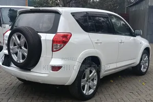 Toyota RAV4 2006 White
