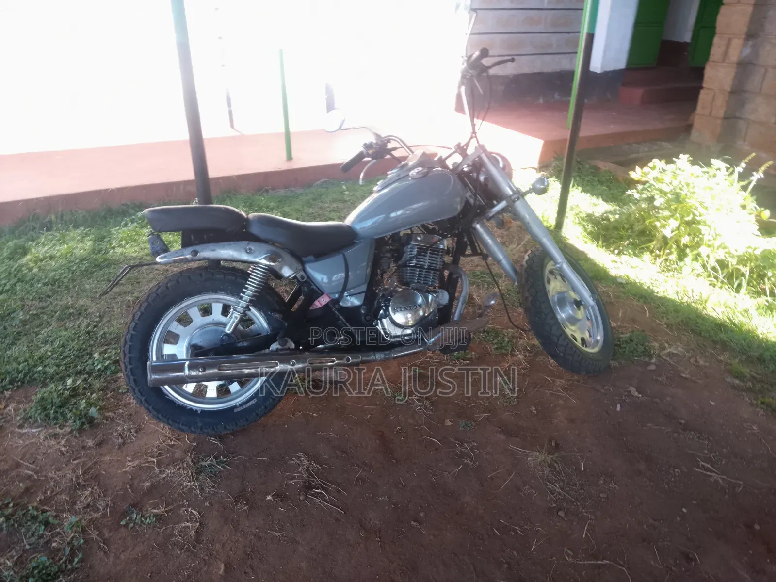 KR Motors 2011 Beige
