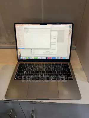 Laptop Apple MacBook Air 2022 M2 8GB Apple M2 SSD 256GB