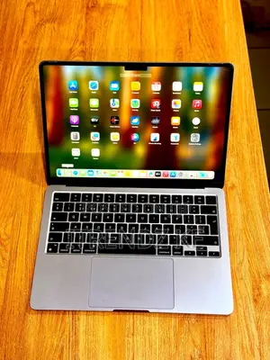 Laptop Apple MacBook Air 2022 M2 8GB Apple M2 SSD 256GB