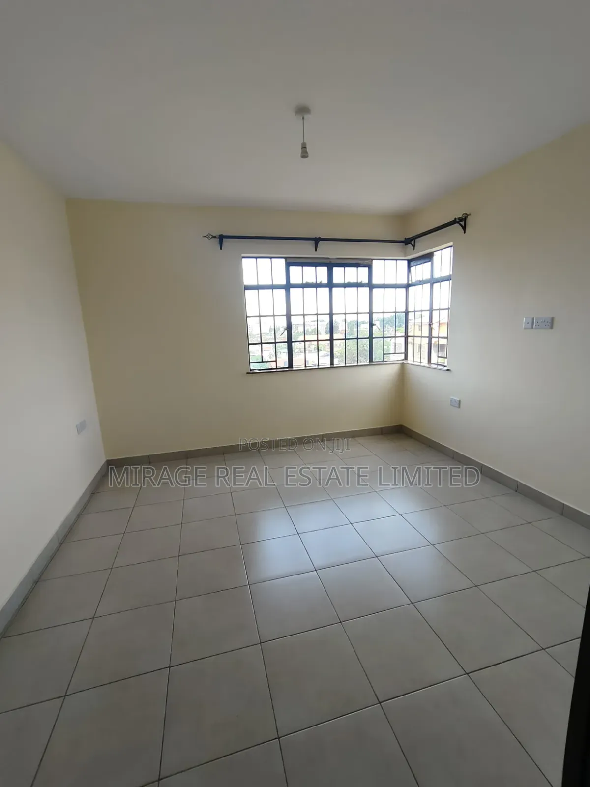 3bdrm Apartment in Jamhuri Estate for rent