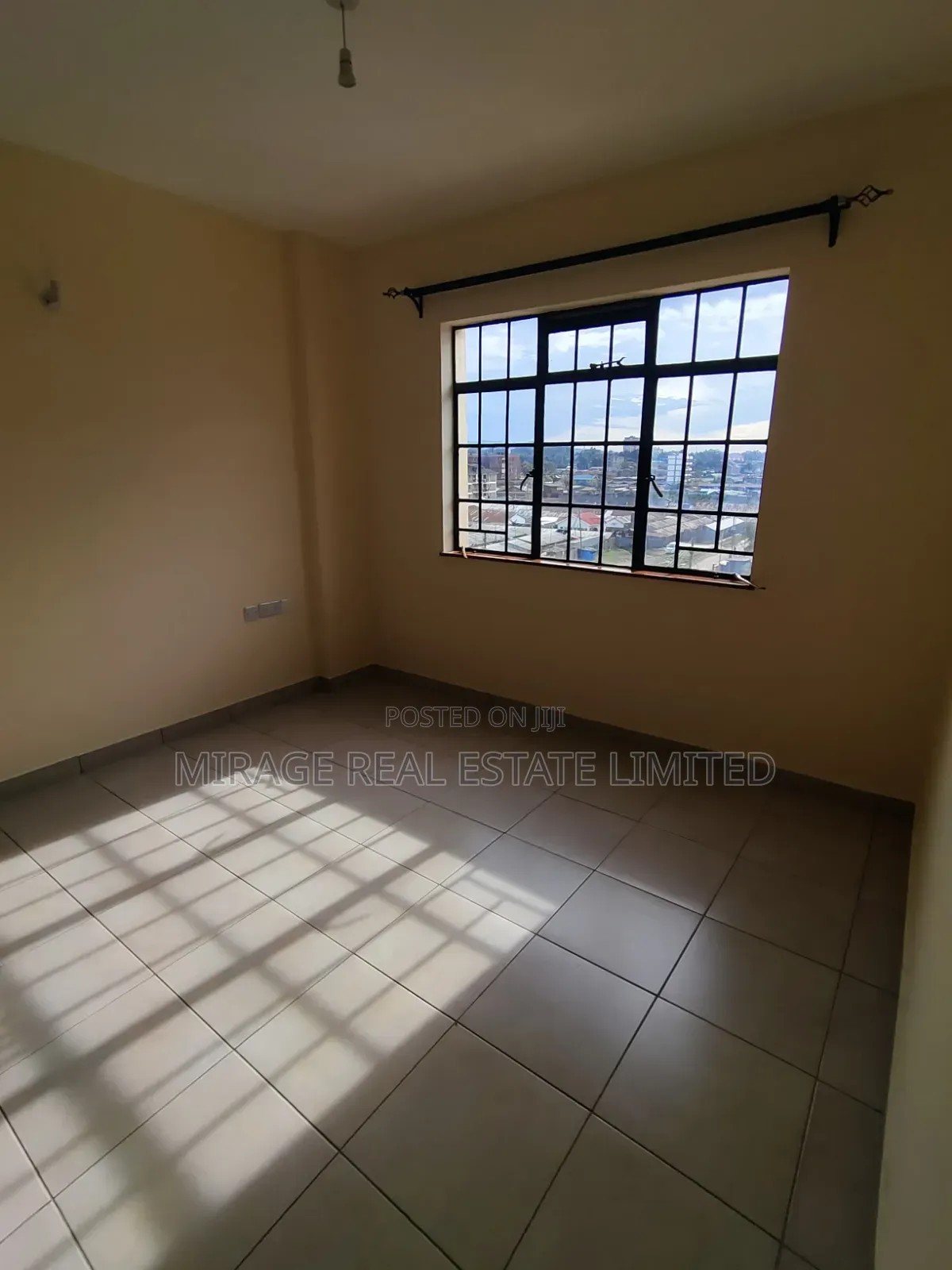 3bdrm Apartment in Jamhuri Estate for rent