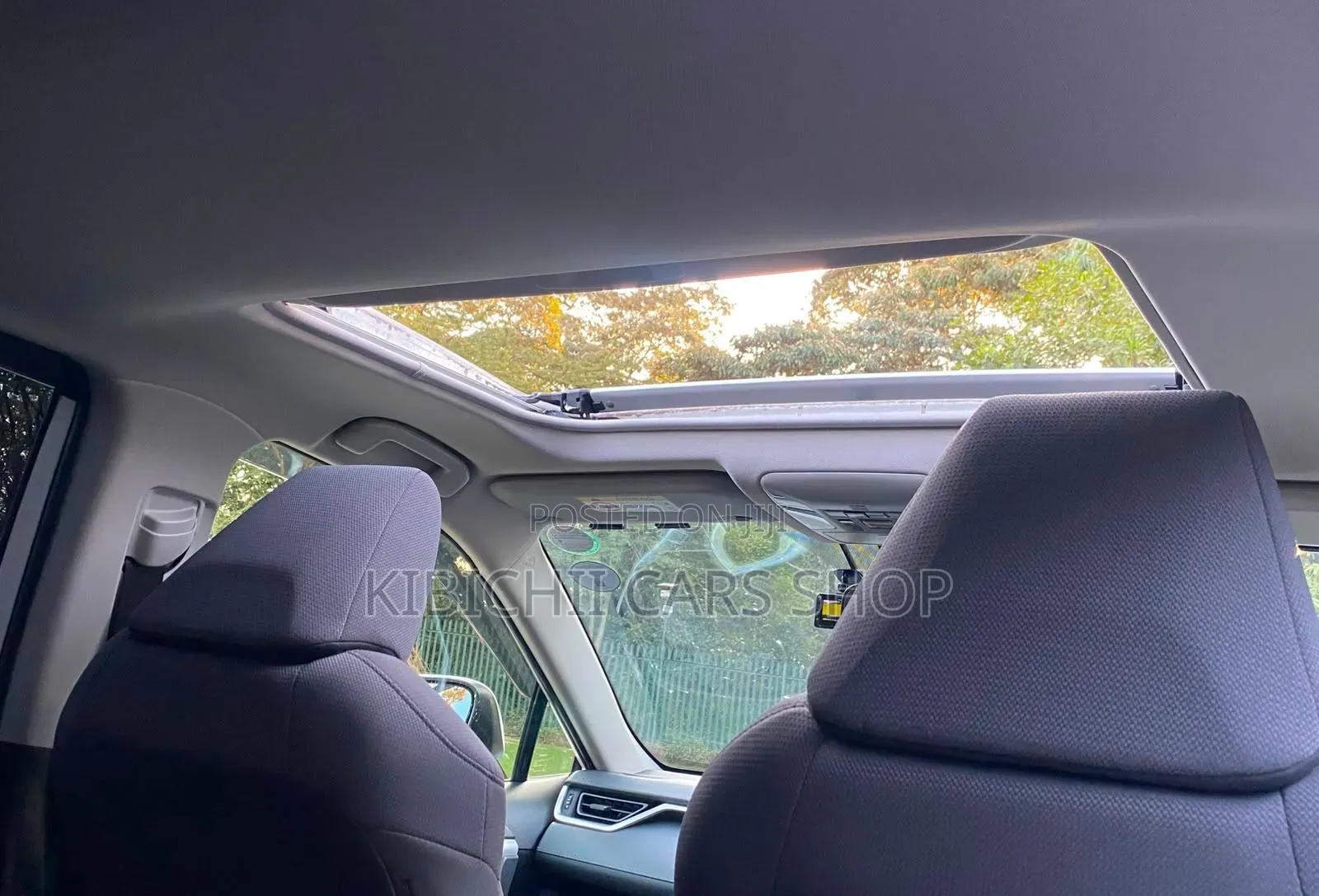 Toyota RAV4 2019 White