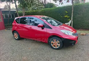 Nissan Note 2016 Red