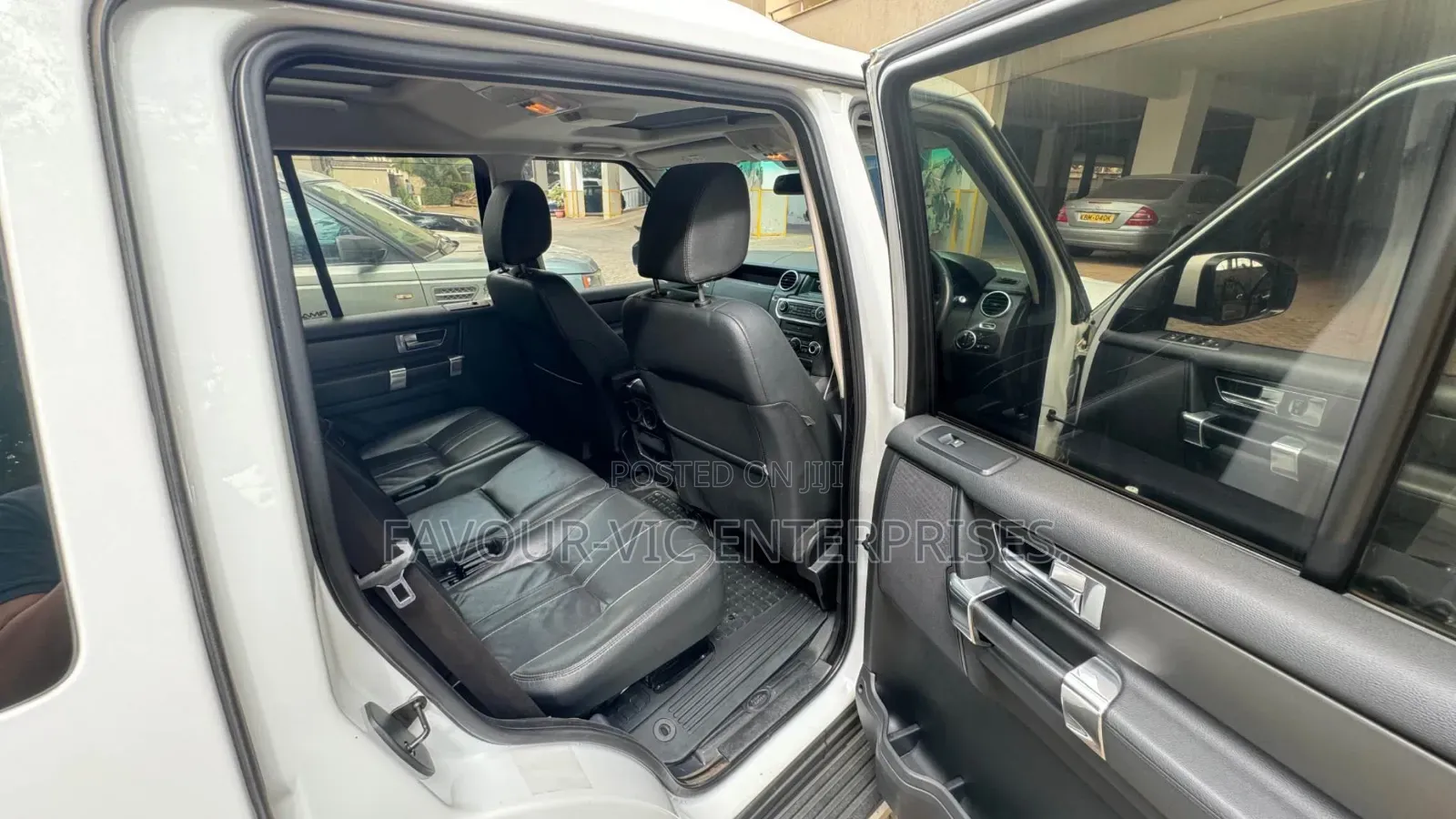 Land Rover Discovery Sport 2015 White