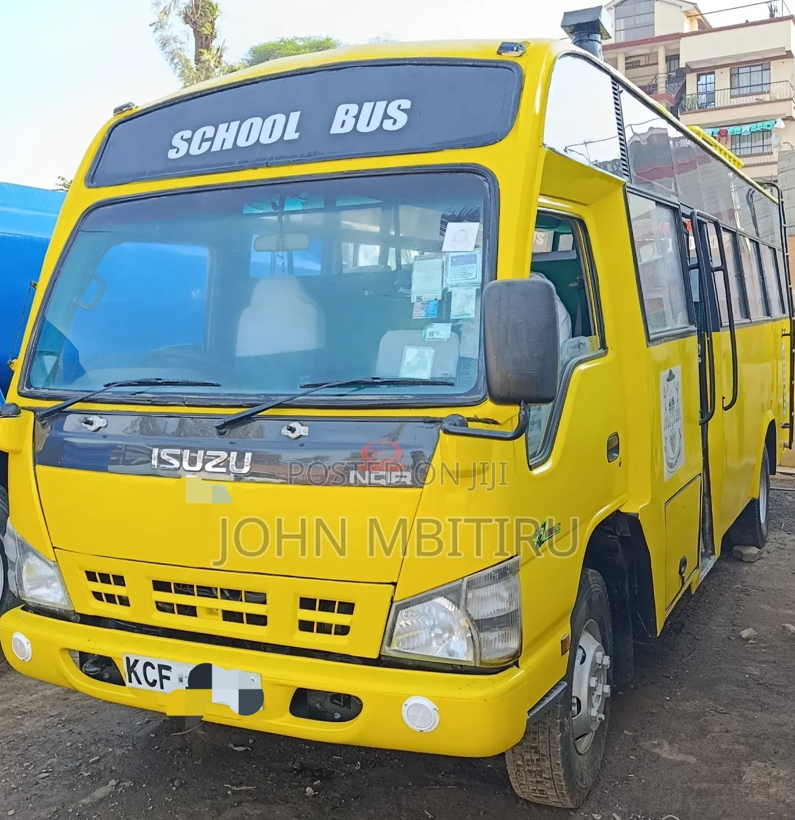 Isuzu NQR 2015 Yellow