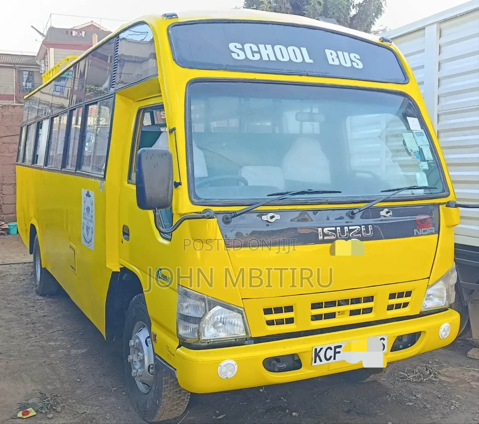 Isuzu NQR 2015 Yellow