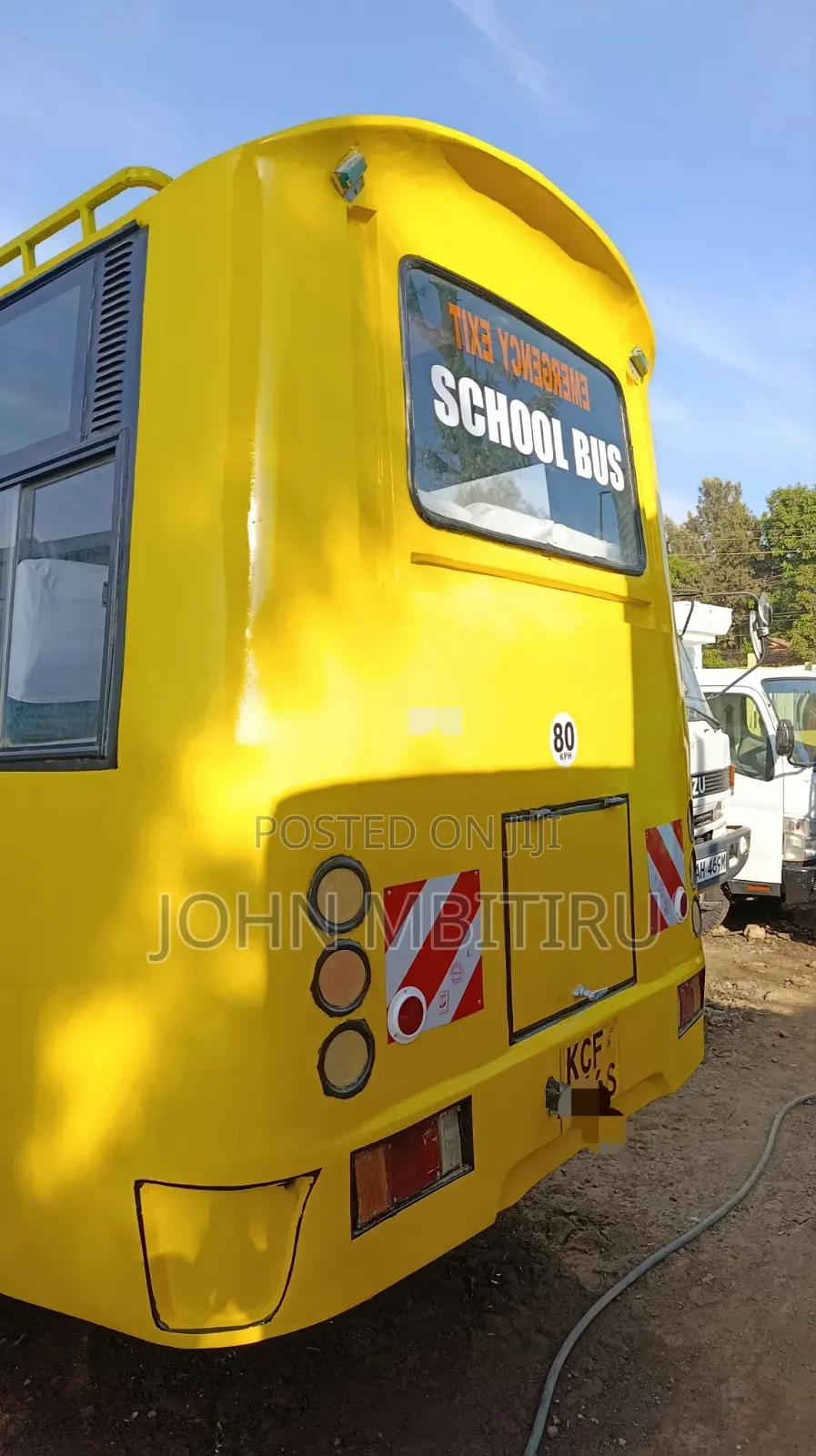 Isuzu NQR 2015 Yellow