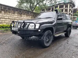 Nissan Patrol 2011 Black
