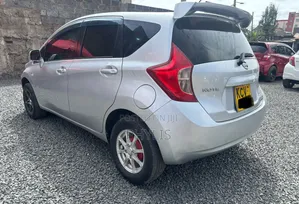Nissan Note 1.2 Petrol 2012 Silver