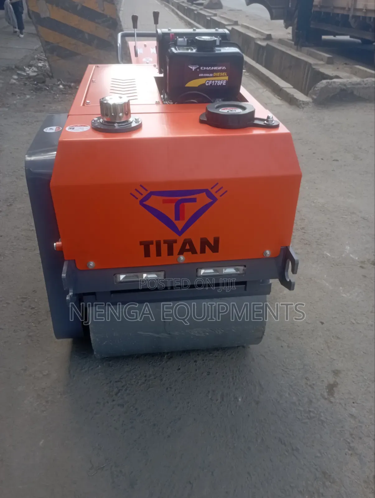 Titan Drum Roller With Front Lights