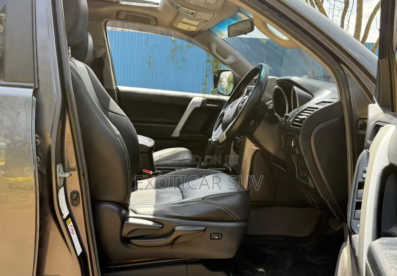 Toyota Land Cruiser Prado 3.0 TD 2013 Gray