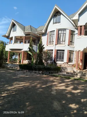 5bdrm Maisonette in Roba, Mua Hills for sale