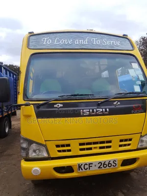 Isuzu NQR 2015 Yellow