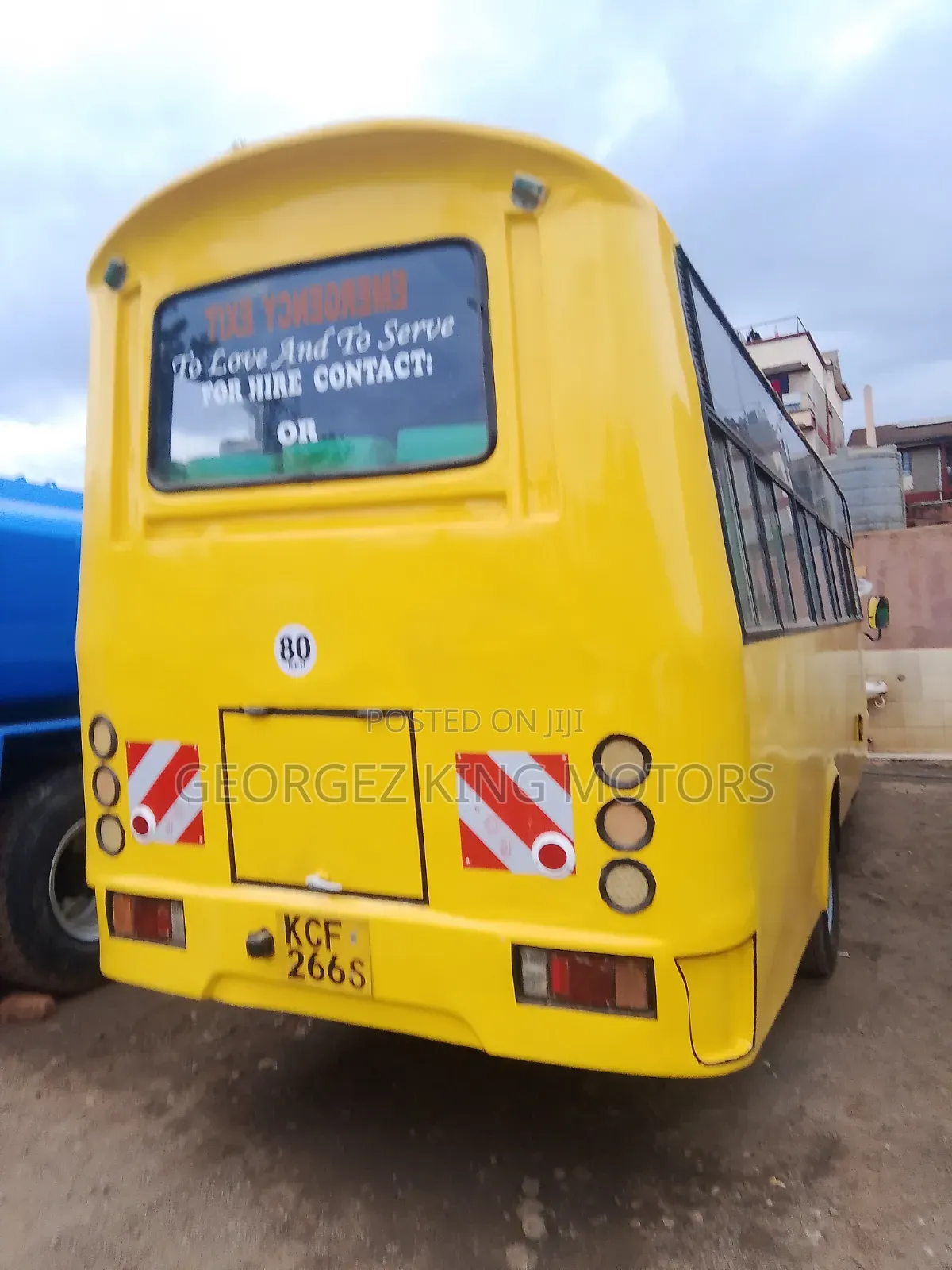 Isuzu NQR 2015 Yellow