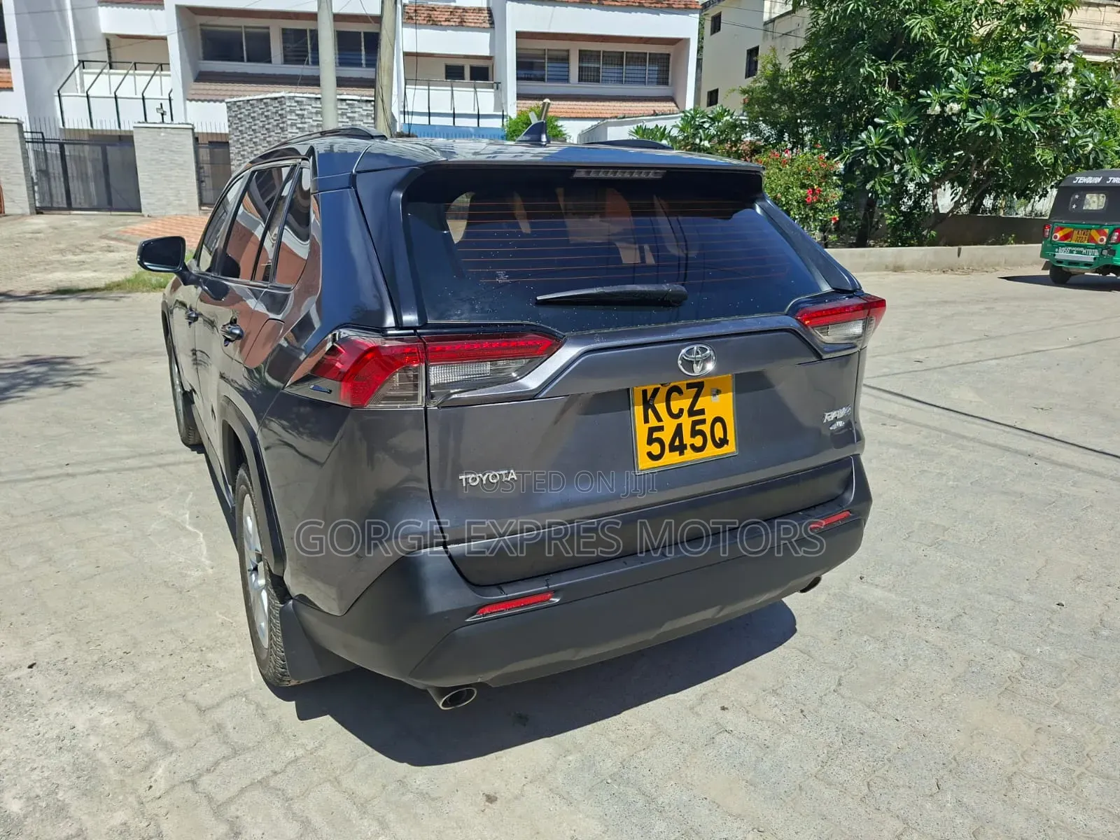 Toyota RAV4 Limited AWD 2020 Gray