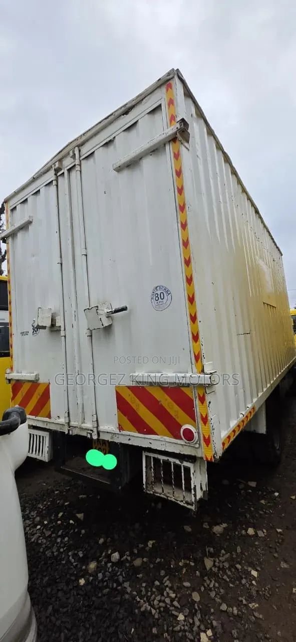 Mitsubishi Canter
