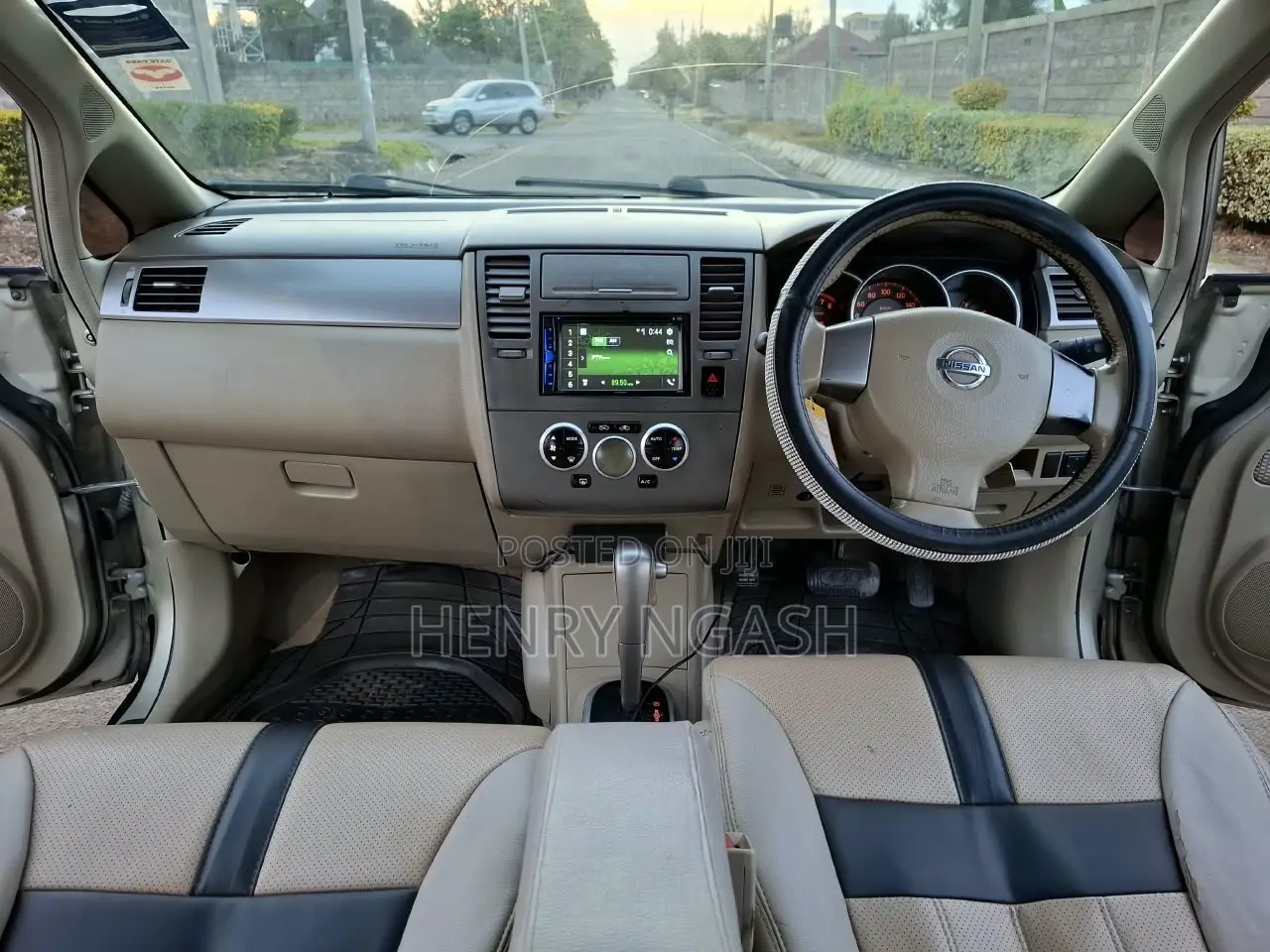 Nissan Tiida 2007 Gold