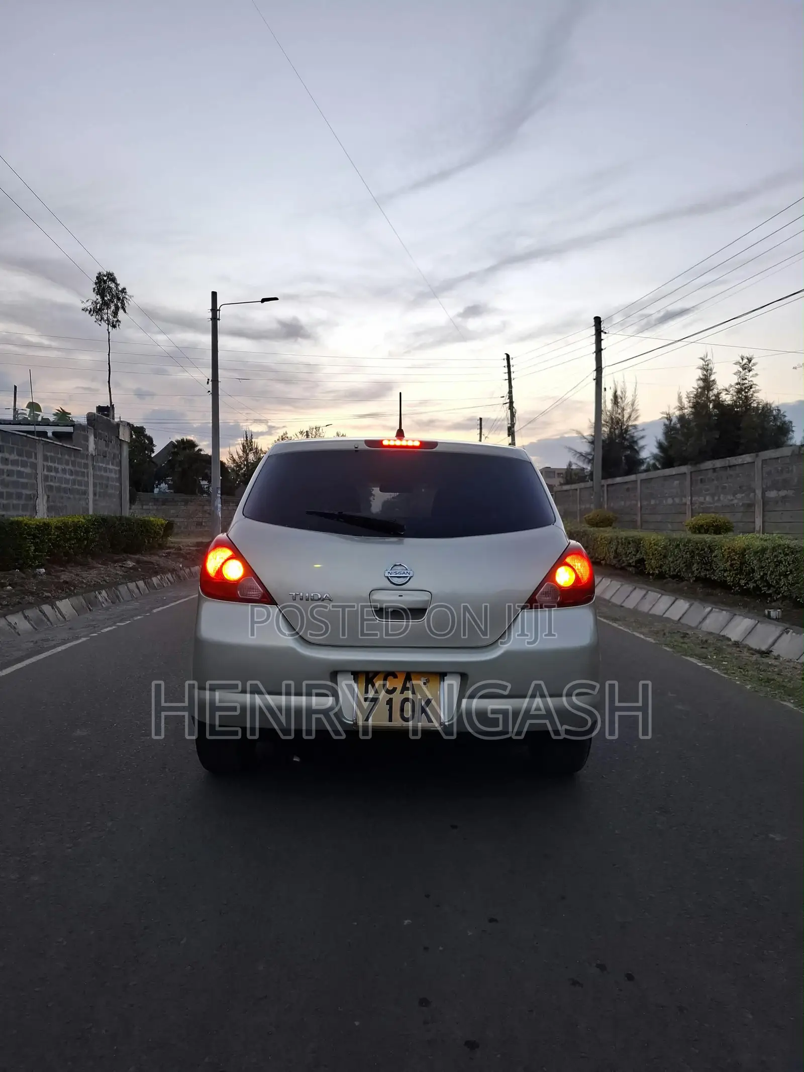 Nissan Tiida 2007 Gold