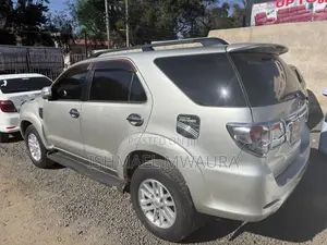 Toyota Fortuner 2.7 AWD 2013 Silver