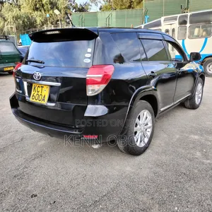 Toyota Vanguard 2011 Black