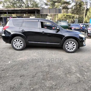 Toyota Vanguard 2011 Black