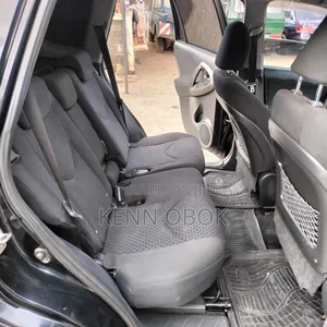 Toyota Vanguard 2011 Black